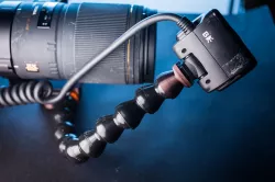 Twin flash arm system for Canon MT-24EX
