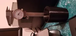 Caliper desk stand