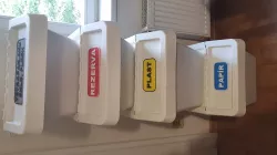 Cedule na tříděný a netříděný odpad