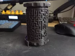 Dual layer maze game