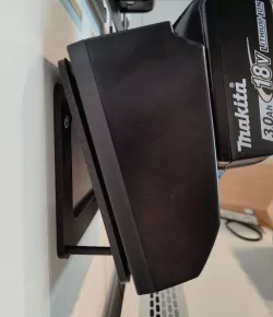 Makita DC18RC Wall Mount