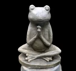 Praying Frog Statue