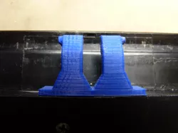 Retainer clip for Corsair Vengeance K70 keyboard wrist rest