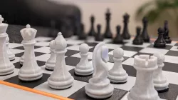 Wall-mounted Magnetic Chess Board
