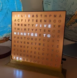 Word Clock Dais