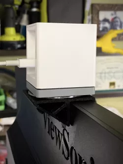 Wyze cam monitor shelf
