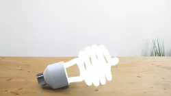 Compact fluorescent lamp
