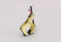 Manual swing clamp