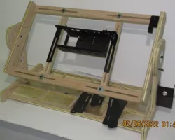 Adjustable Amplifier/Radio Chassis Stand