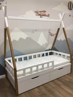 Children's bed with drawers