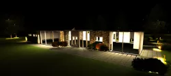 House with a lot of Lighting features (REVIT)