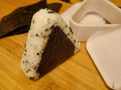 Onigiri Maker