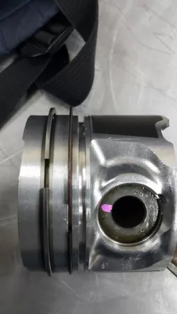 Piston