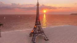 EIFFEL TOWER