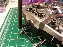 UPDATE 11 APRIL 2014 Frsky Taranis X9D Removable antenna adapter
