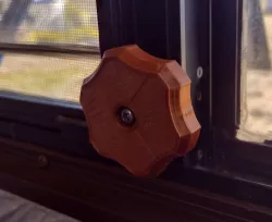 Airstream window knob