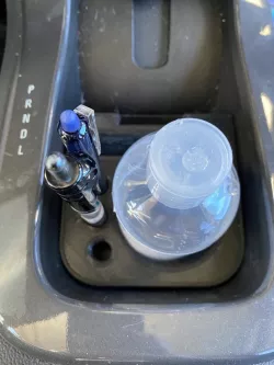 Chevrolet Volt G2 shift console storage