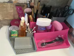 JiJi -  Soap and Makeup Magnetic holder and organizer for bathroom