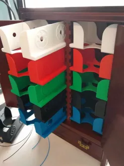 Magic deck tray for CD holder