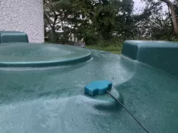 Oiltank ultrasonic sensor mount