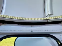 Brush Skirt Clip