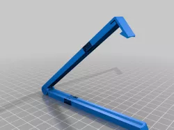 Clip Bag centered latch