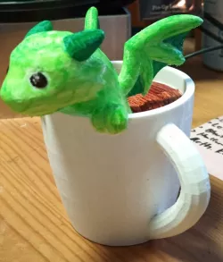 Dragon in a cup (Twitch:KatsumiKatsu)
