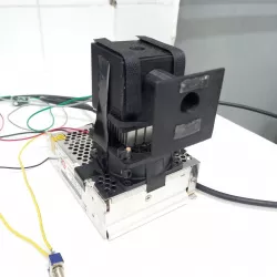 Chamber for analysis based on digital fluorescent image