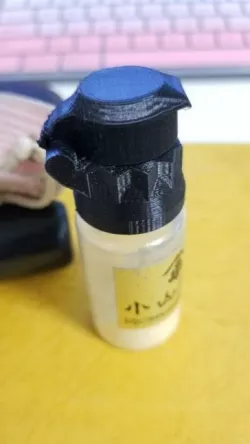 Giriko bottle cap