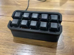 Hotswappable Macro Keyboard (5x2)