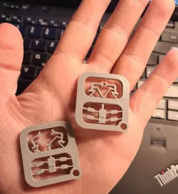 Keychain / working compliant Robot Gripper (bistable)