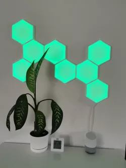 Nanolfeaf Replica (no visible LED)