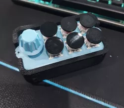 Pico macro keyboard and volume control