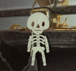 Receiver hitch flexible skeleton - easier to print (two pieces)