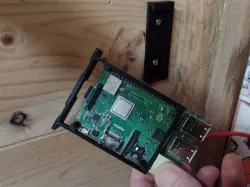 Simple Raspberry Pi Wall Mount