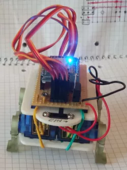 turtle - extremely simple four legged robot