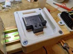 DIN rail adapter for Makita 18V battery