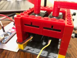 Lego + Servo