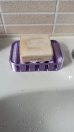 Self draining soap dish v2