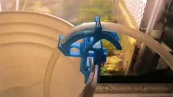 Aquarium/bucket hose retainer
