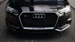 Badge mount(clip) for RS grille. Audi S4/S5 B9