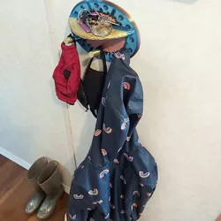 Coat Holder With Shelf