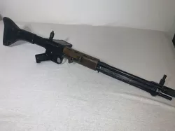 FG 42 (Fallschirmjägergewehr 42) 1:1 prop