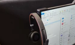 Headset holder for Lenovo ThinkVision screen