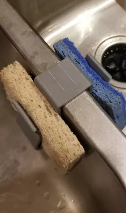 Kitchen Sink Sponge Holder