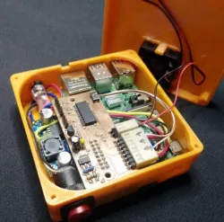 Pi 4 free standing case , MCU controlled shutdown