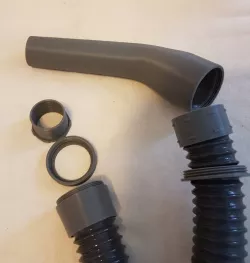 Pivot-able Vacuum Hose Connectors