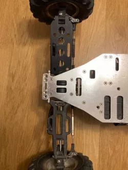 Reely Detonator Wishbone - RC Monstertruck 