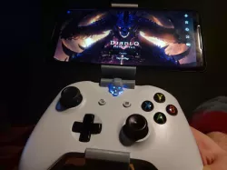 Xbox One Controller Phone Mount Remix with Skull