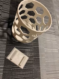 Bottle holder for kitchen cabinet or pharmacy cabinet / wire shelf with clever mount clip
